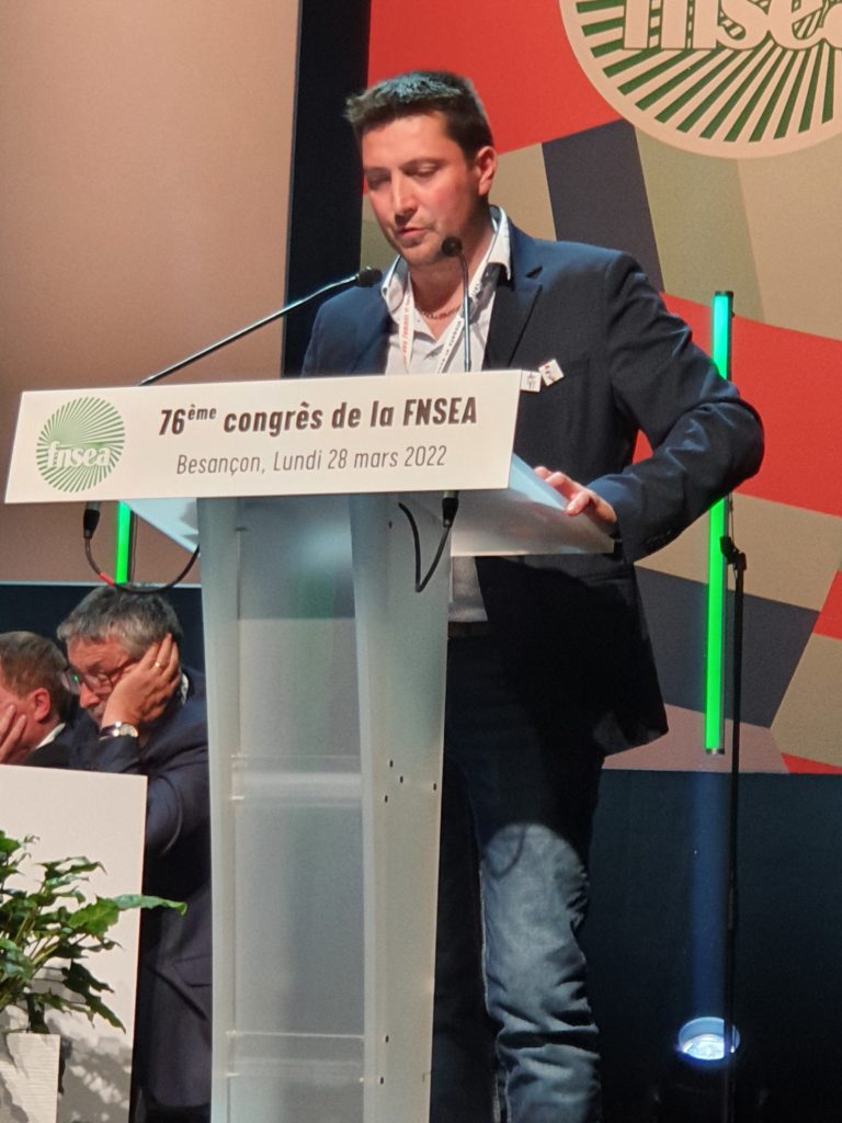 Christophe CHAMBON, Président de la FRSEA BFC, faisant un discours lors du congrès FNSEA 2022