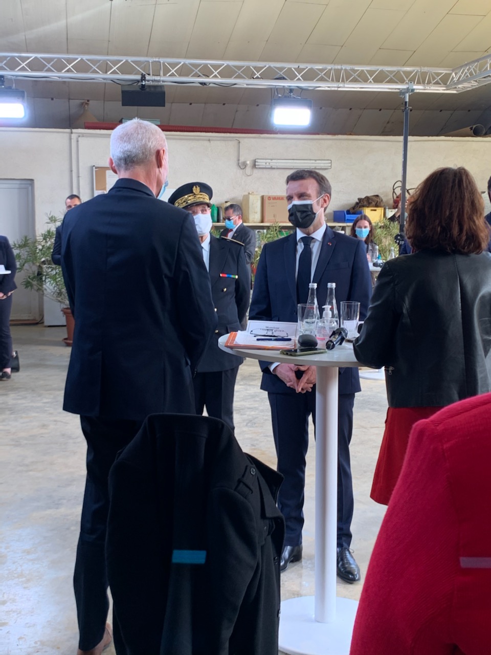 Le président de la République, Emmanuel Macron et le ministre de l’agriculture, Julien Denormandie  rencontrent la profession agricole